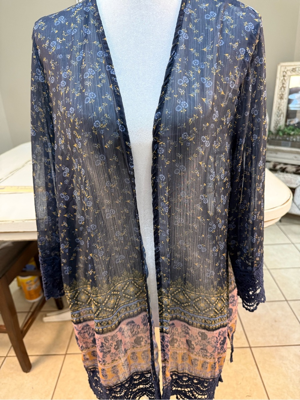 Jolt boho floral crochet-trim kimono, size Medium - Picture 3 of 16